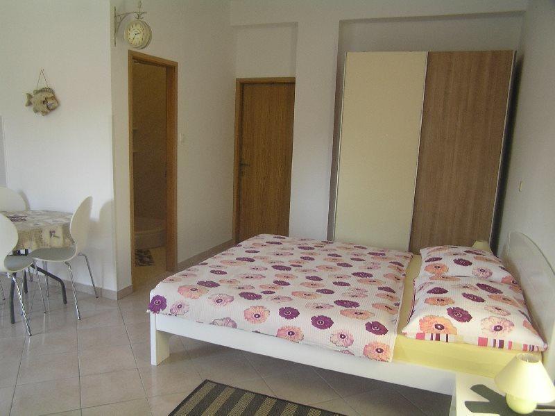Deda Apartments Pag Town Bagian luar foto