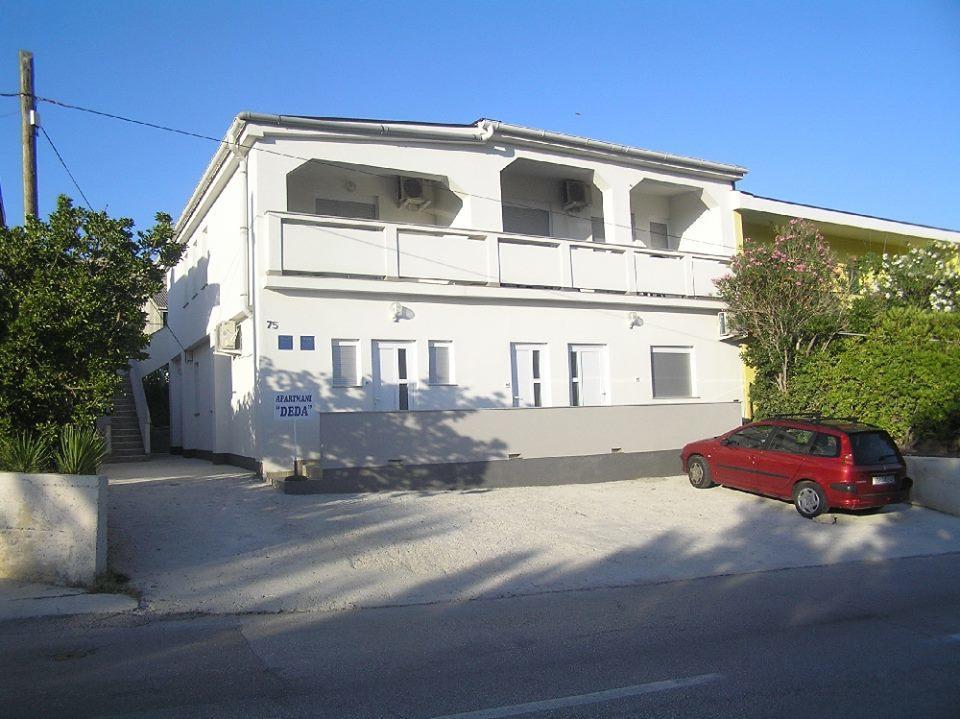 Deda Apartments Pag Town Bagian luar foto